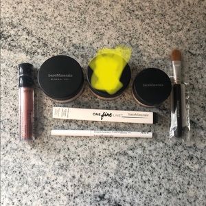 New and sealed 5 piece Bareminerals bundle.